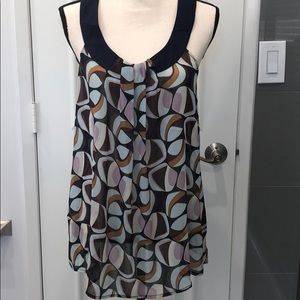 Cute COCO&CHASE blouse.